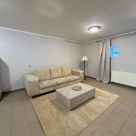Spacious In Διαμέρισμα *